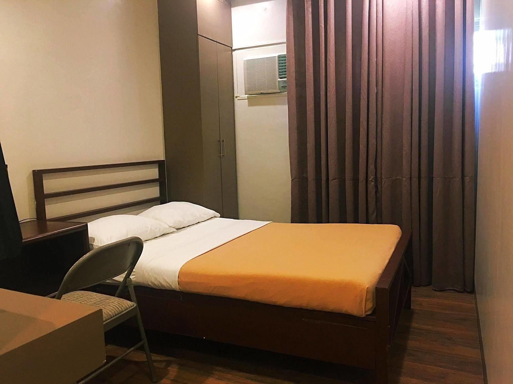 Hotel Tiffany Laoag Exteriér fotografie