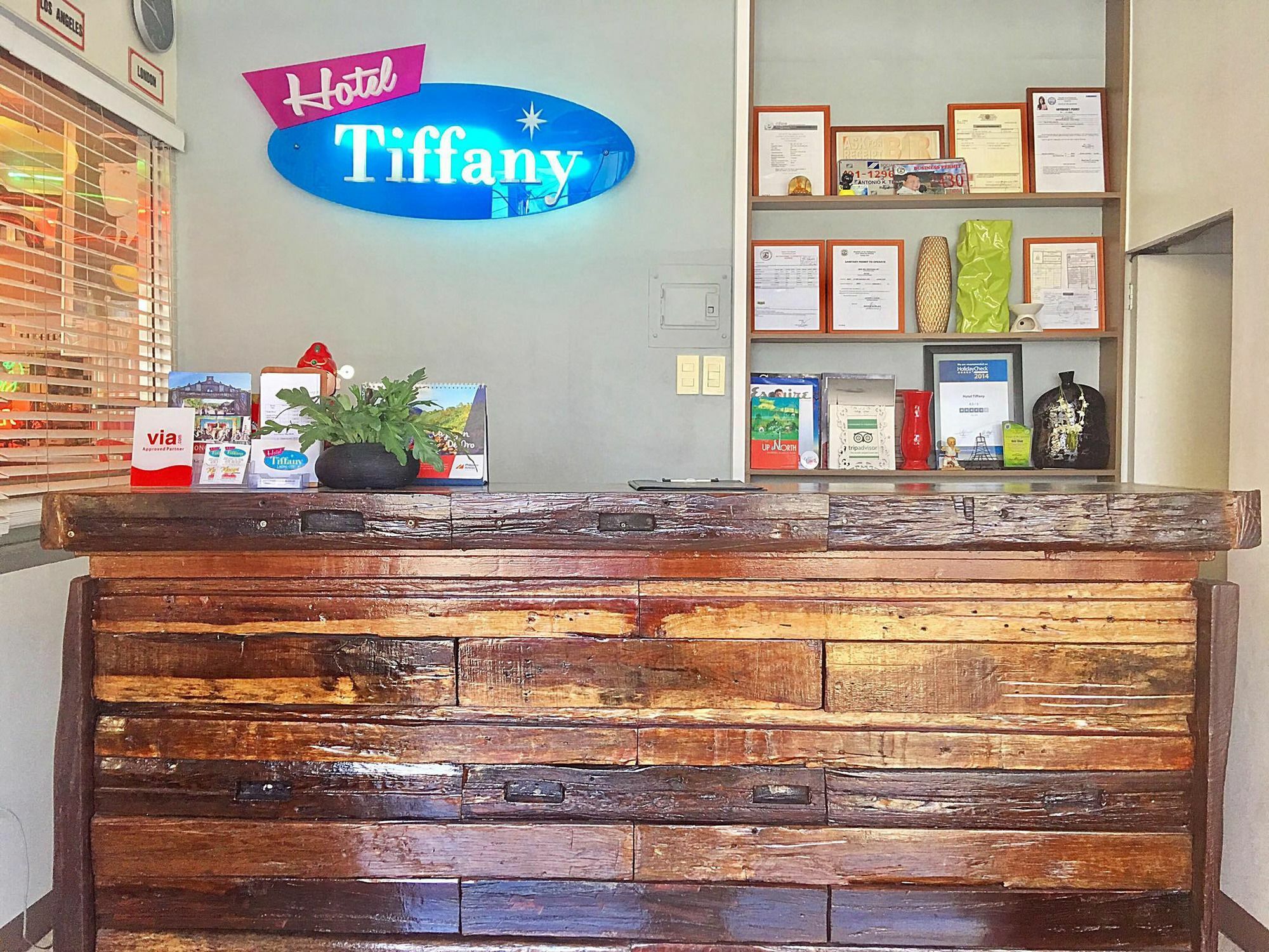 Hotel Tiffany Laoag Exteriér fotografie
